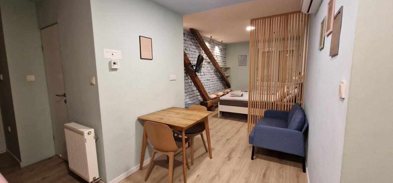 Rainbow Central Studio By Carpe Diem Zagreb Extérieur photo