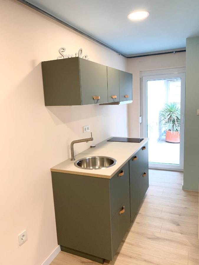 Rainbow Central Studio By Carpe Diem Zagreb Extérieur photo